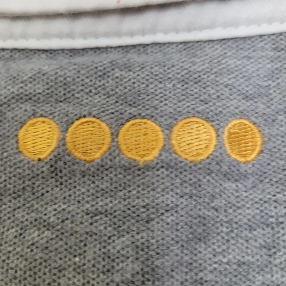 Vintage Coogi Mens Polo Shirt XL Gray White Crest Logo Embroidered Collared Y2K - Picture 7 of 11